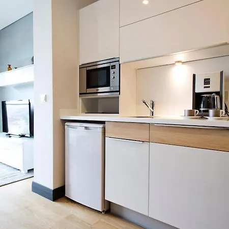 Platform Merter 2* Estambul