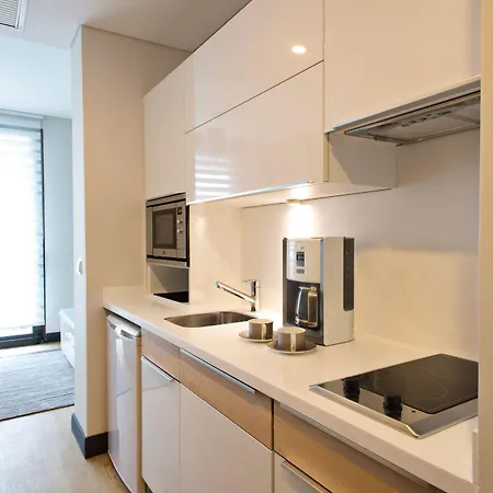 Apartahotel Platform Merter 2*