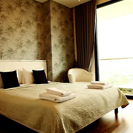 Platform Merter 2* Estambul