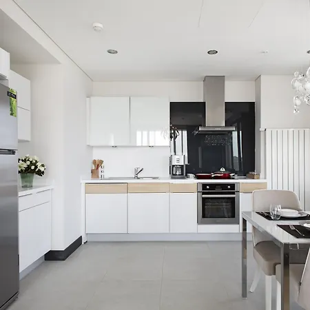 Platform Merter Apartahotel