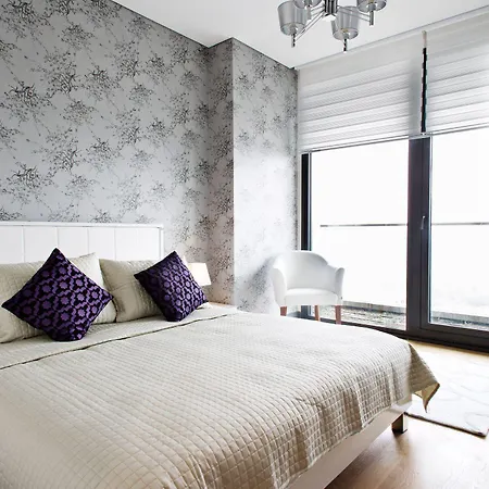 Aparthotel Platform Merter 2*